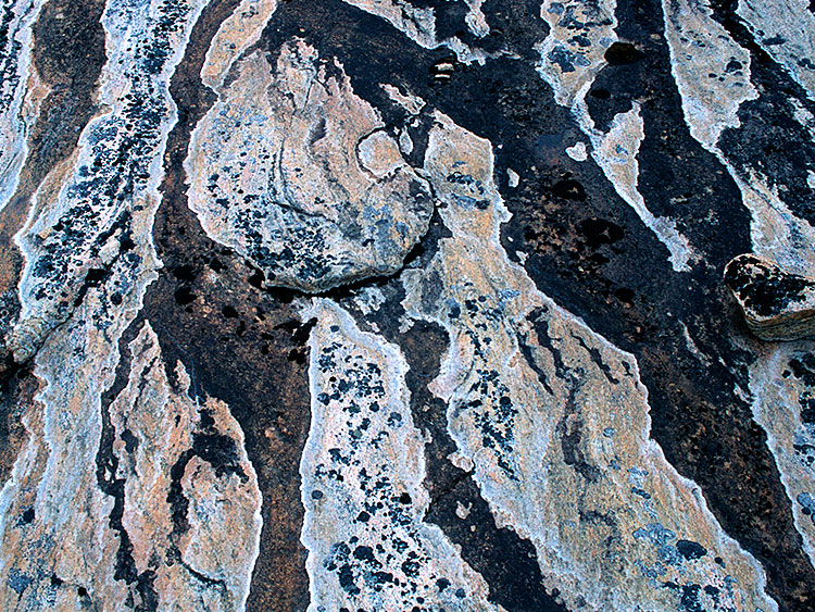 Flow Patterns on Rock